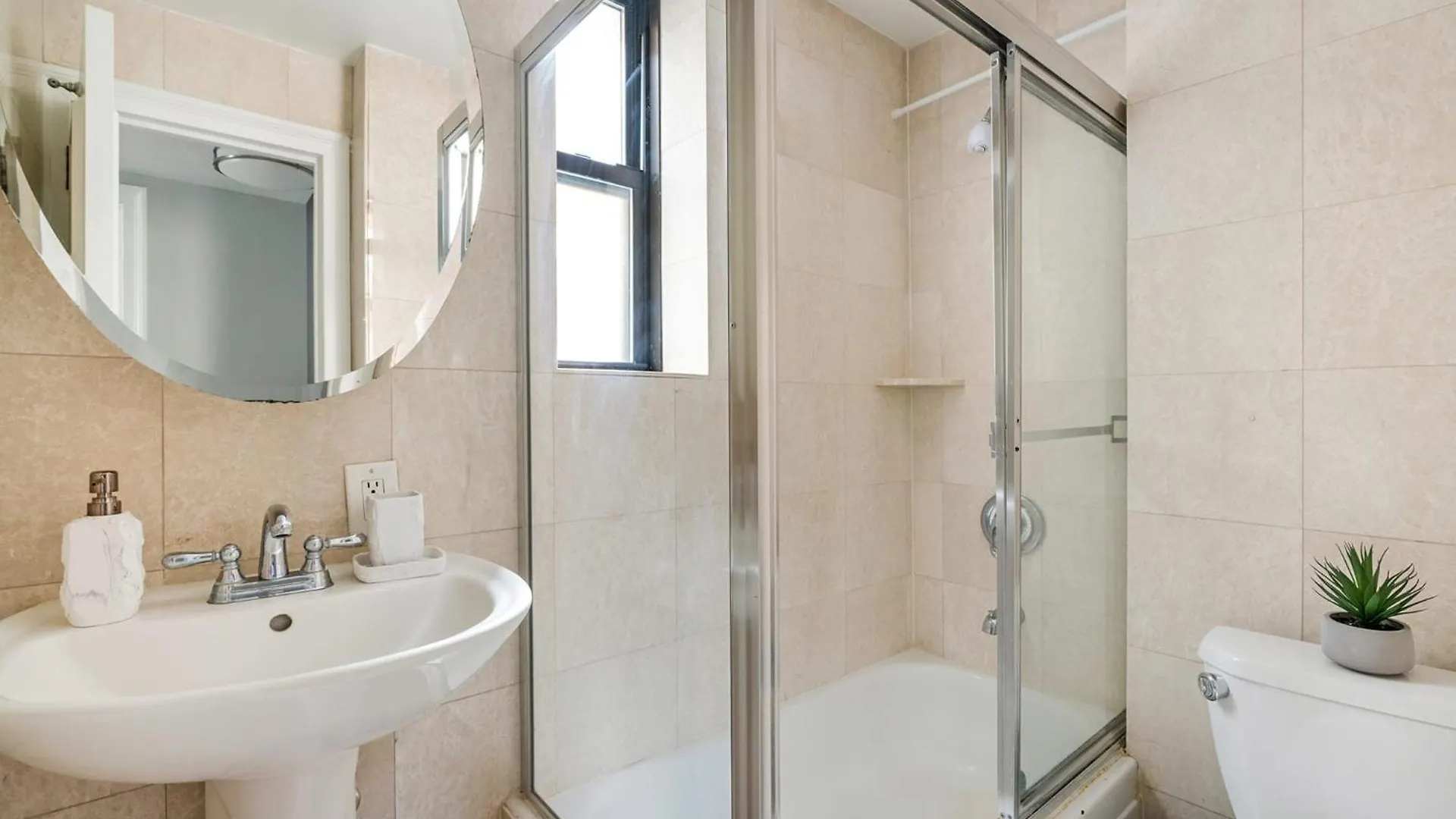 Апартаменты 73-406 New 1Br 1Bth Uws Doorman Gym Нью-Йорк